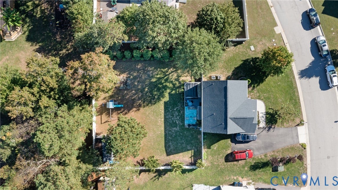 5906 Autumnleaf Drive, Chesterfield, VA 23234 5906 Autumnleaf Drive, Chesterfield, VA 23234