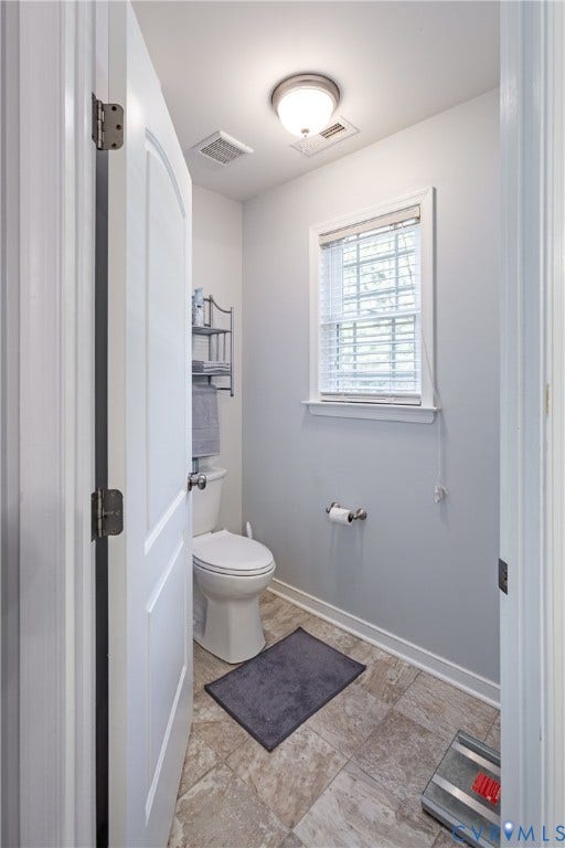 5906 Autumnleaf Drive, Chesterfield, VA 23234 Water Closet in Primary Bathroom