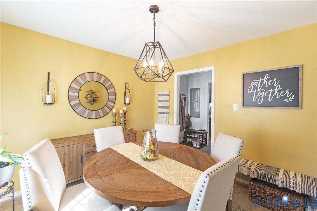 5906 Autumnleaf Drive, Chesterfield, VA 23234 Inviting dining area