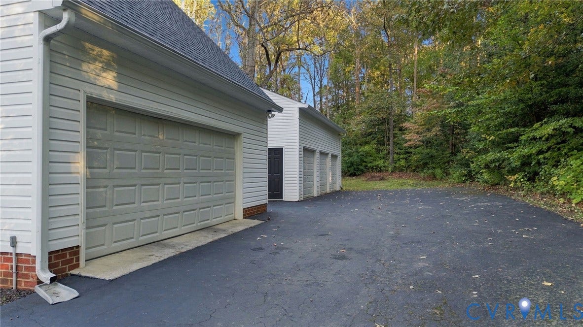 1954 Norwood Creek Terrace, Powhatan, VA 23139 Attached and detached