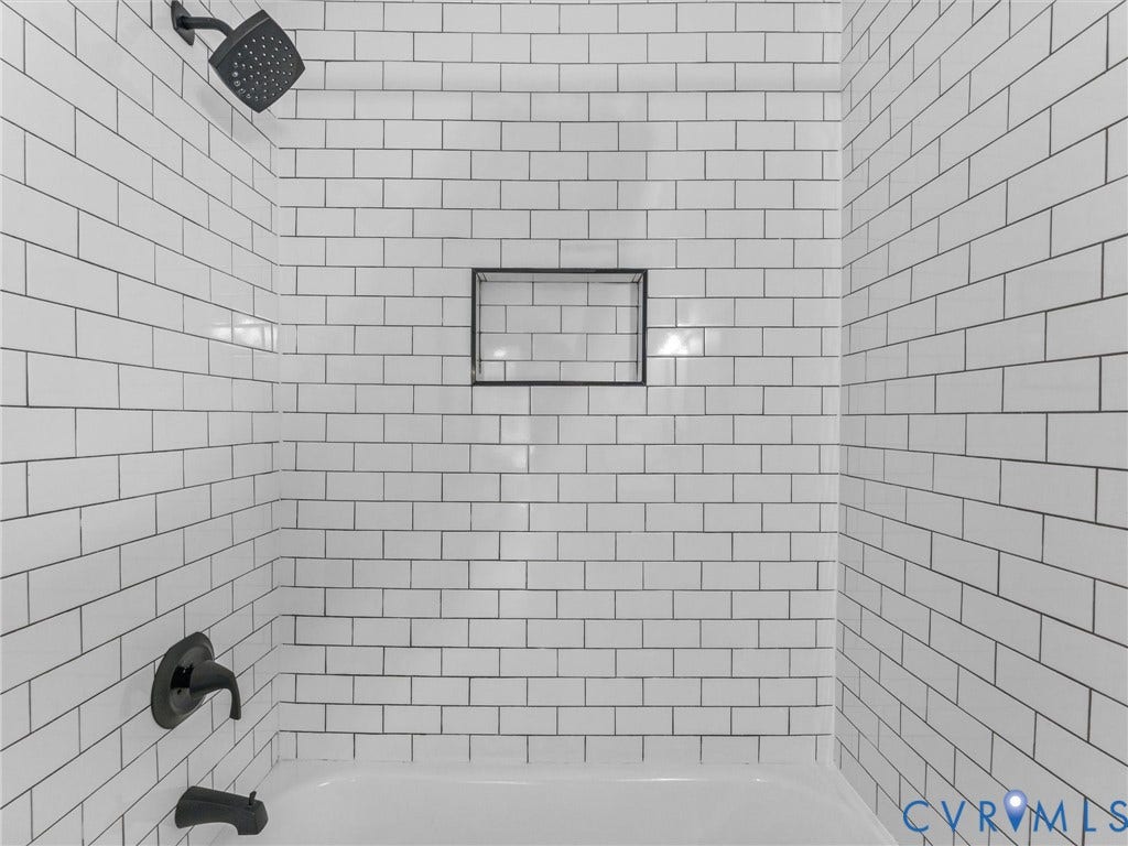 Full bathroom second floor