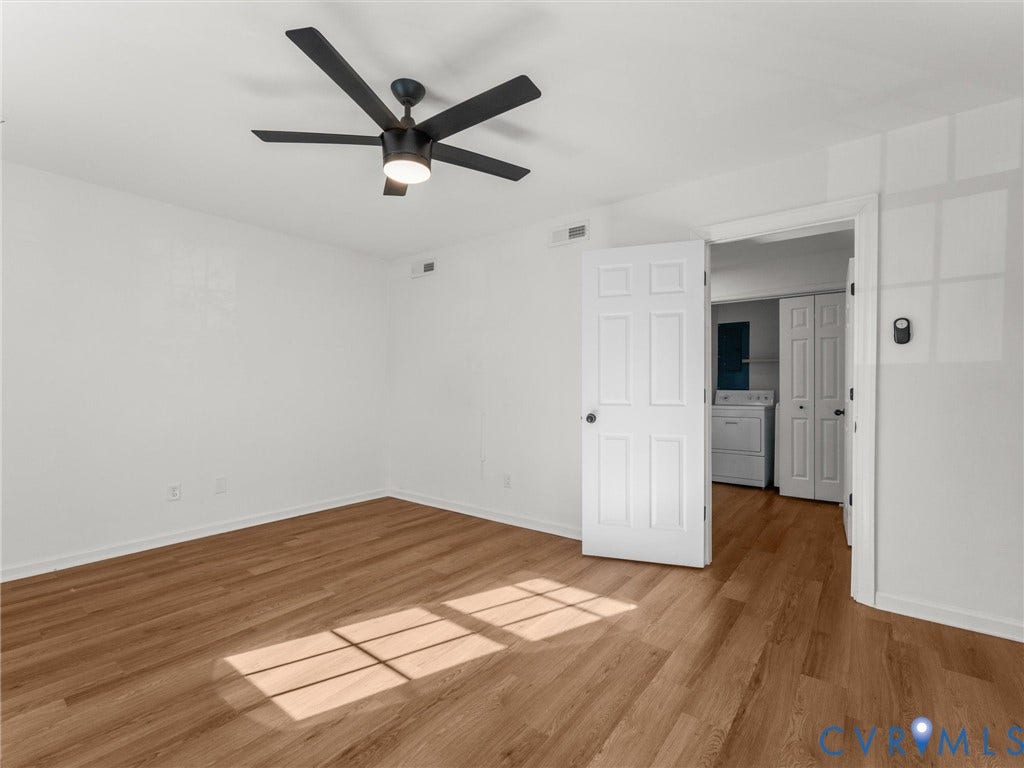 Could be 4th bedroom/home office/home gym/etc.