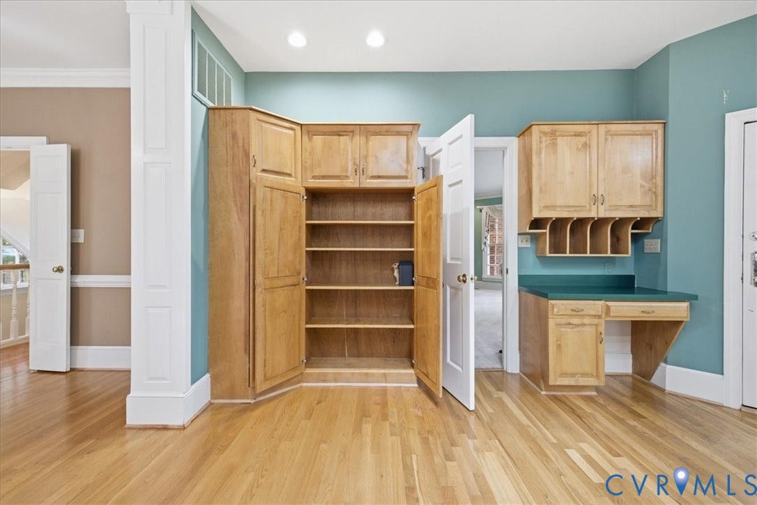 173 Waterfront Drive, Colonial Heights, VA 23834 Beautiful Pantry Cabinet, just a few steps away from the Preparation area.