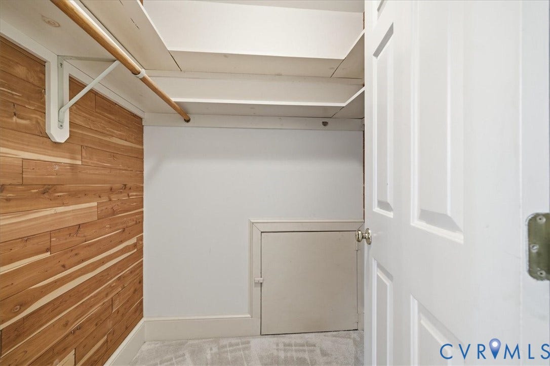 173 Waterfront Drive, Colonial Heights, VA 23834 Upstairs Hall Closet