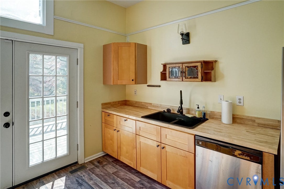 6452 W River Road, Vinyard Row Of Columbia, Columbia, VA 23038 6452 W River Road, Vinyard Row Of Columbia, Columbia, VA 23038