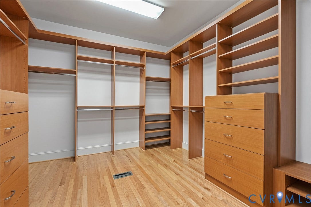 150 Honey Locust, Goochland, VA 23238 Primary Bedroom Walk-in Closet