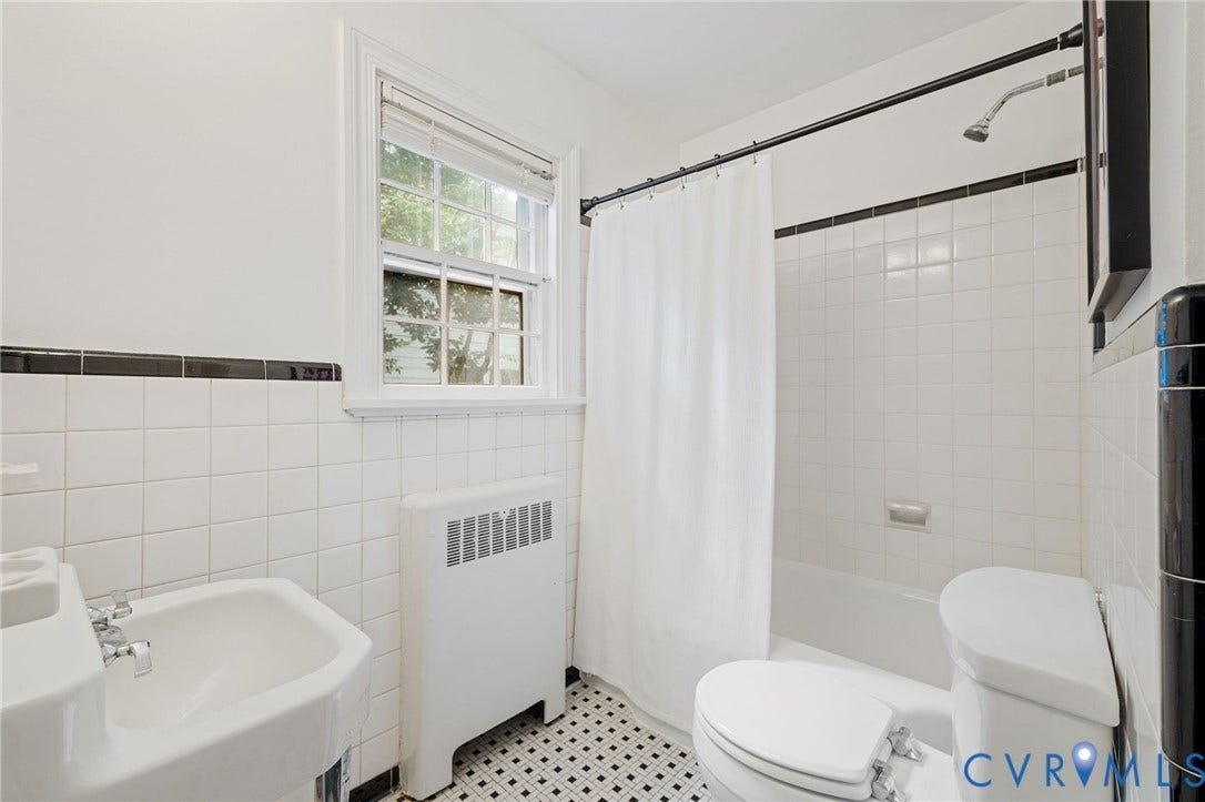 1604 Cedar Lane, Richmond, VA 23225 Main Level Bathroom