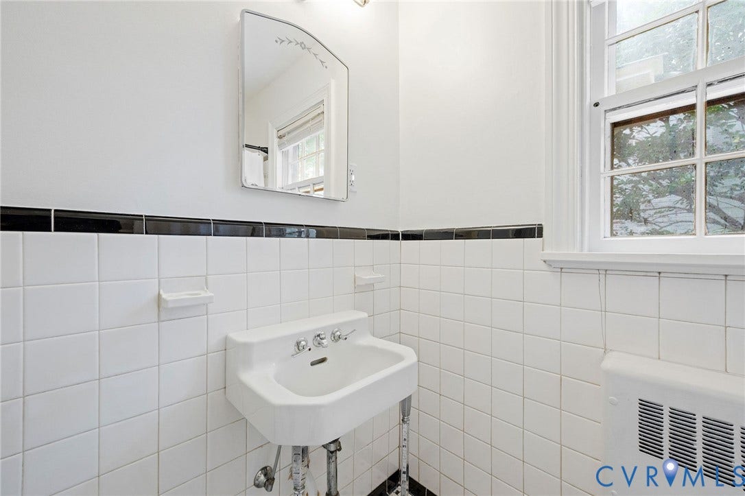 1604 Cedar Lane, Richmond, VA 23225 Main Level Bathroom