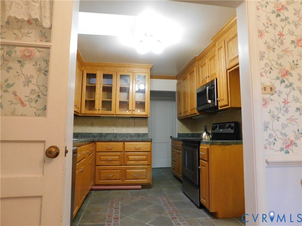 7 Huntsman Road, Sandston, VA 23150