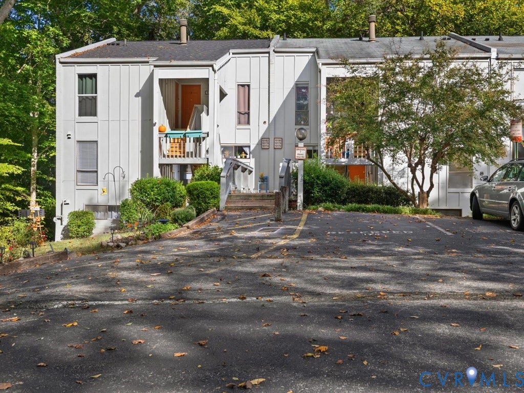 10176 Iron Mill Road, North Chesterfield, VA 23235 10176 Iron Mill Road, North Chesterfield, VA 23235