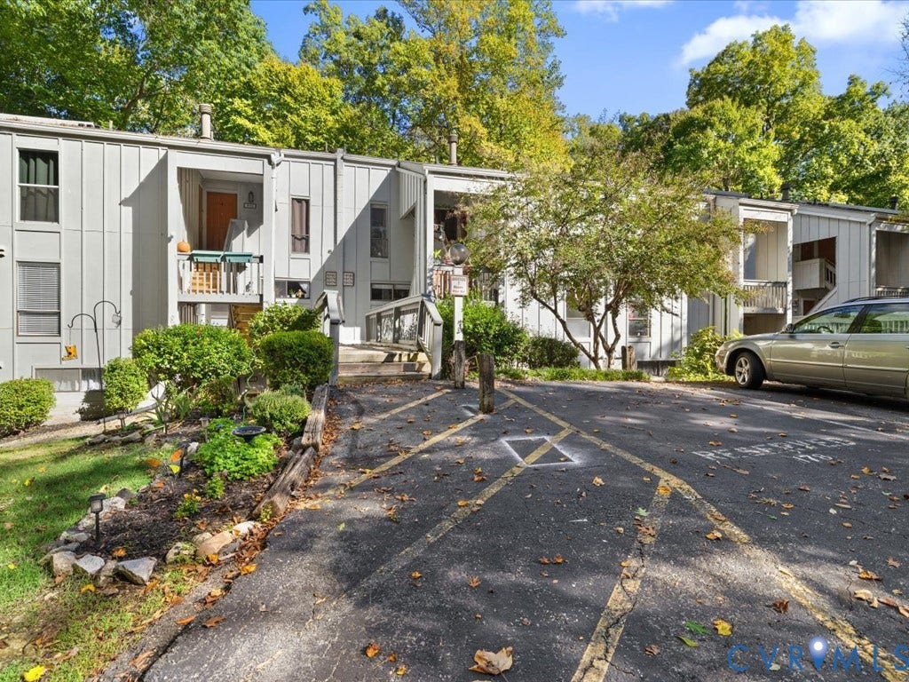 10176 Iron Mill Road, North Chesterfield, VA 23235 10176 Iron Mill Road, North Chesterfield, VA 23235