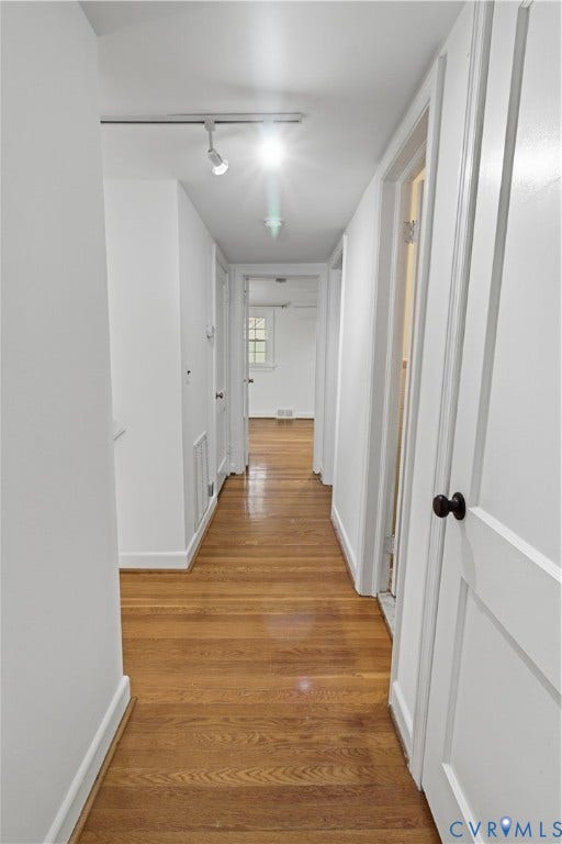 910 Greenway Lane, Willow Lawn, Richmond, VA 23226 910 Greenway Lane, Willow Lawn, Richmond, VA 23226