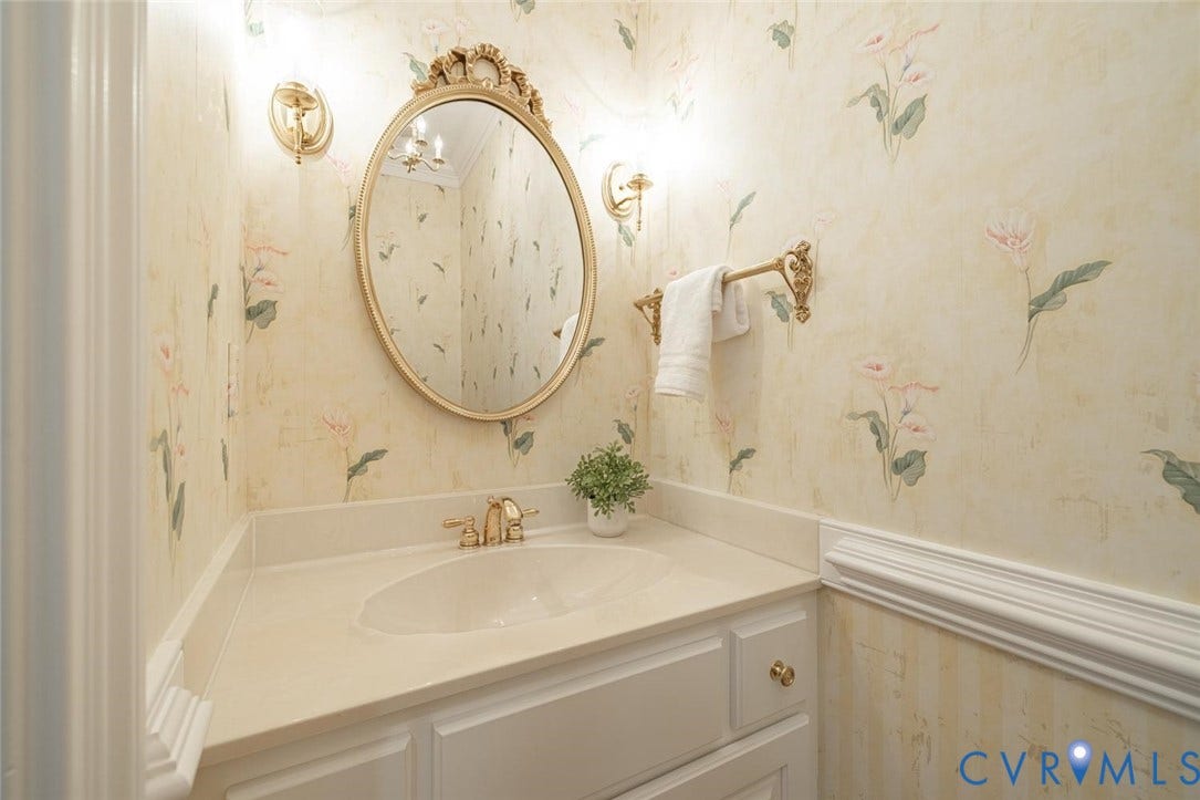 95 W Square Drive, Henrico, VA 23238 Powder Room on first floor
