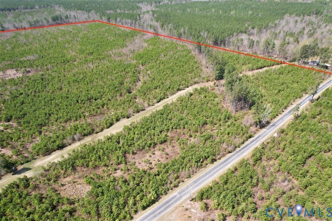 601 Edmonds Lane, Blackstone, VA 22824