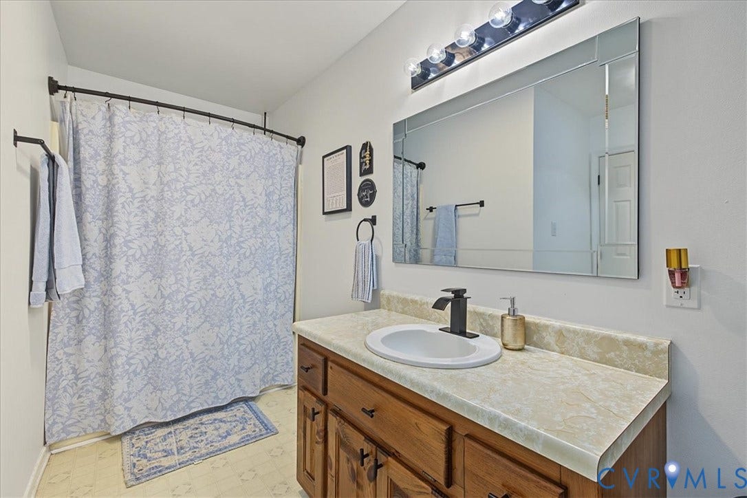 11410 Fleet Road, Dinwiddie, VA 23841 11410 Fleet Road, Dinwiddie, VA 23841