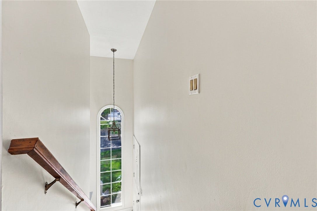 4661 Four Seasons Terrace, #F, Henrico, VA 23060 Freshly painted with custom chandelier