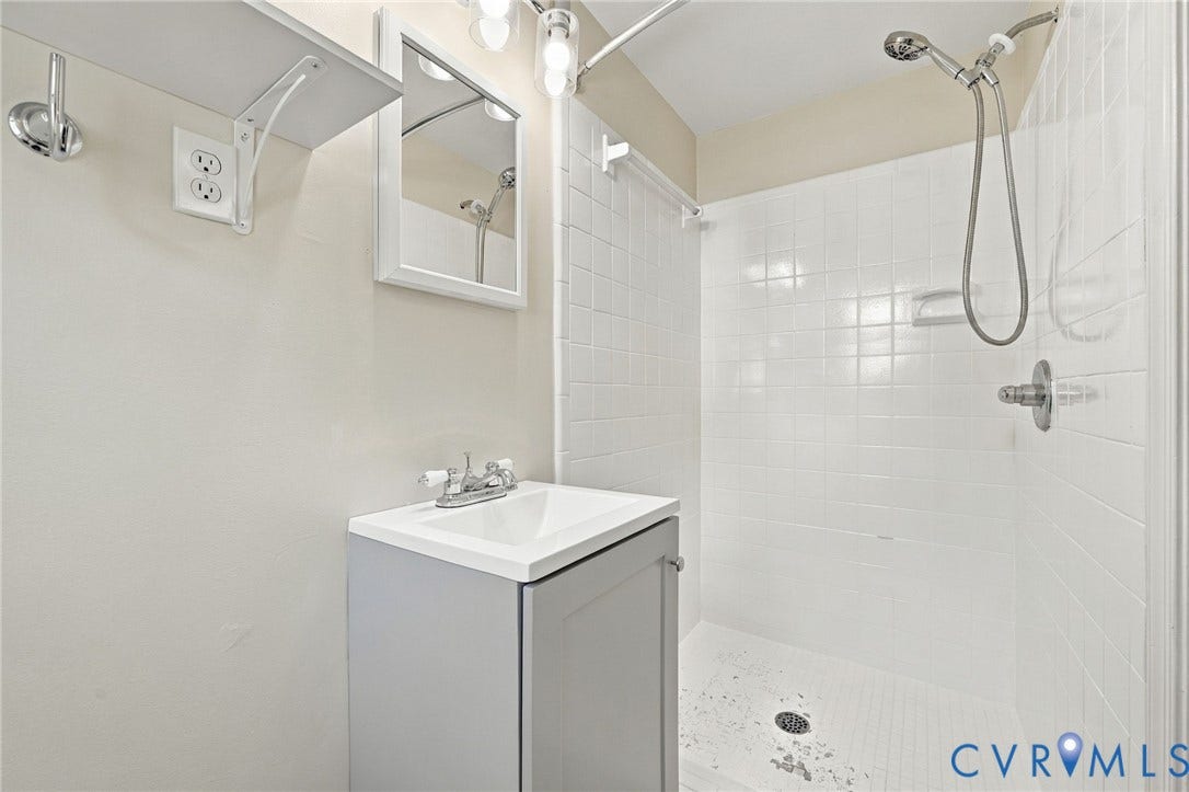 7084 Marie Lane, Mechanicsville, VA 23111 7084 Marie Lane, Mechanicsville, VA 23111