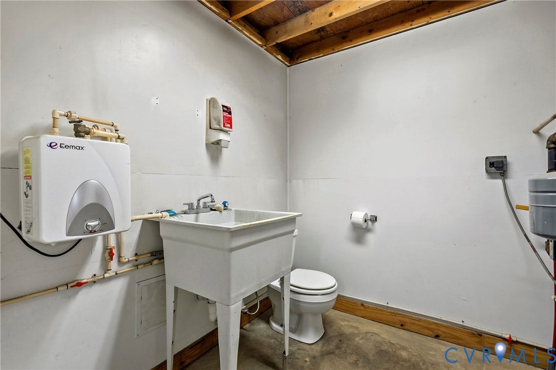 11401 Pinhook Road, Rockville, VA 23146 Workshop Bathroom