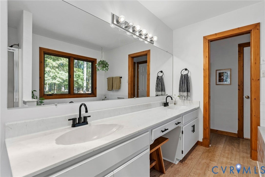 11401 Pinhook Road, Rockville, VA 23146 11401 Pinhook Road, Rockville, VA 23146