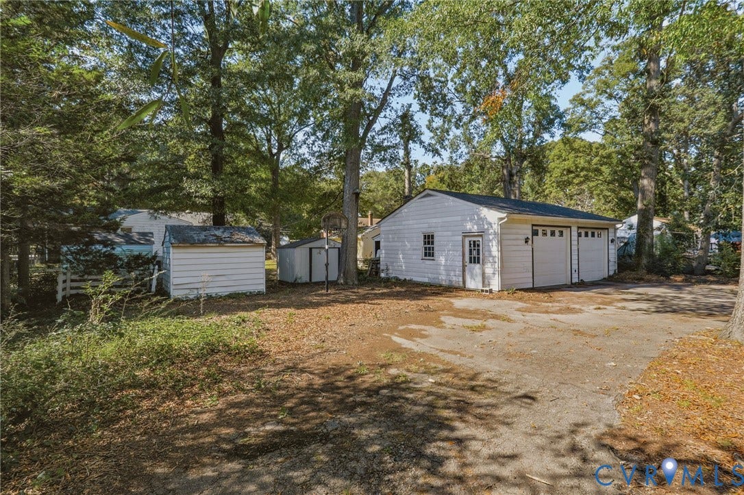 8208 Bowers Lane, Richmond, VA 23227 8208 Bowers Lane, Richmond, VA 23227