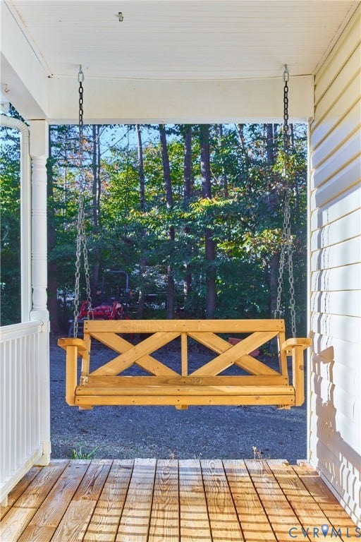 444 Tillar Lane, Mineral, VA 23117 Gently glide your way into the morning.
