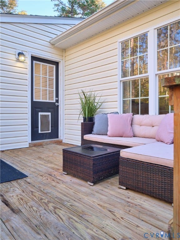 444 Tillar Lane, Mineral, VA 23117 Cozy deck perfect for grilling and hanging out.