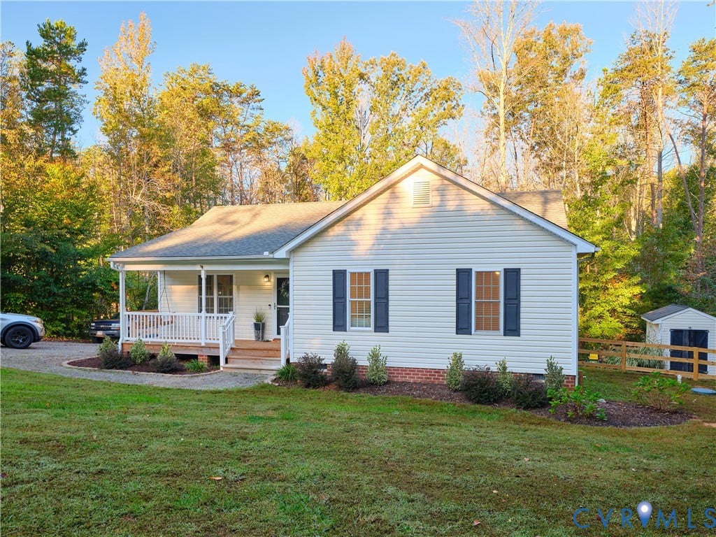 444 Tillar Lane, Mineral, VA 23117 Vinyl siding means easy maintenance.