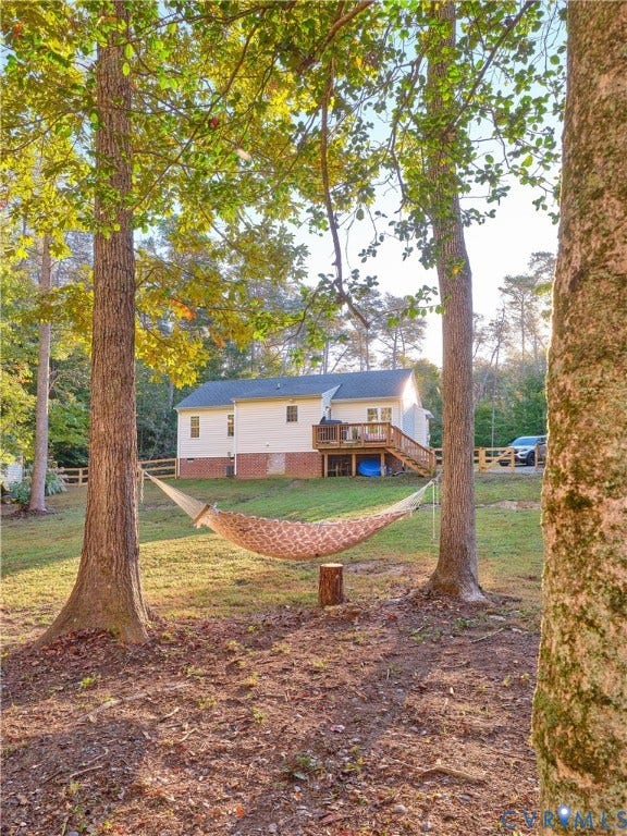 444 Tillar Lane, Mineral, VA 23117 Cat naps easily happen underneath the canopy.