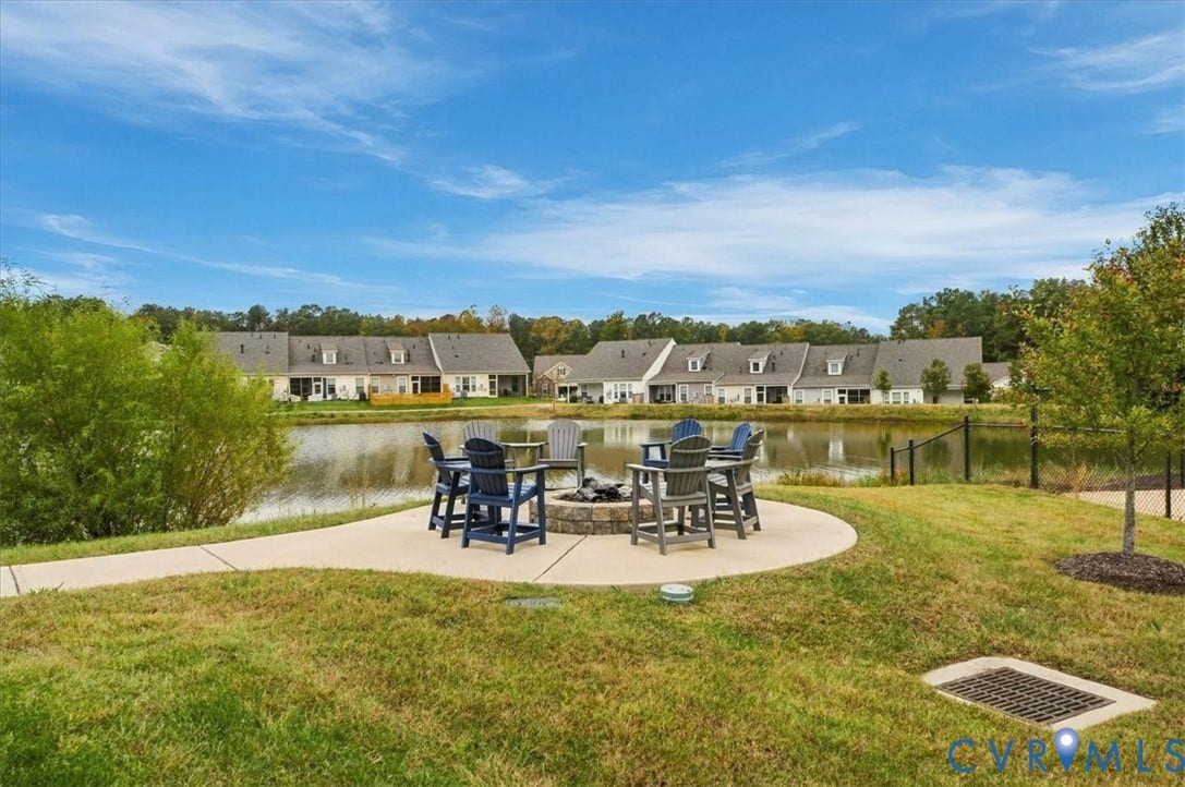6725 Citory Way, #102, Moseley, VA 23120 Firepit Area