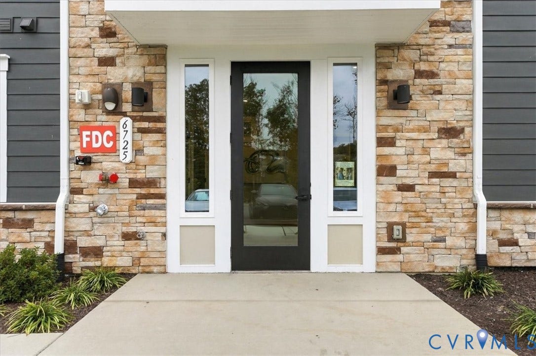 6725 Citory Way, #102, Moseley, VA 23120 6725 Citory Way, #102, Moseley, VA 23120