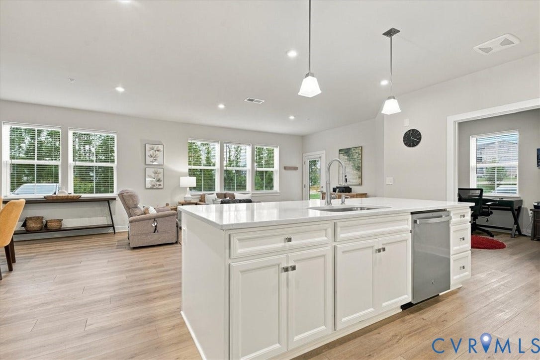 6725 Citory Way, #102, Moseley, VA 23120 6725 Citory Way, #102, Moseley, VA 23120