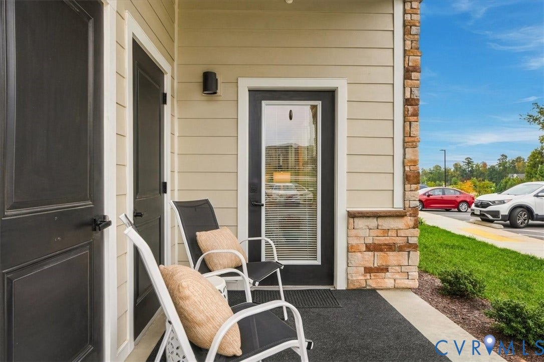 6725 Citory Way, #102, Moseley, VA 23120 Patio Entrance Door
