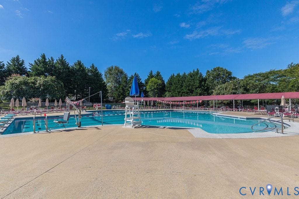 9504 Indianfield Drive, Mechanicsville, VA 23116 The pool is a great place to meet your neighbors