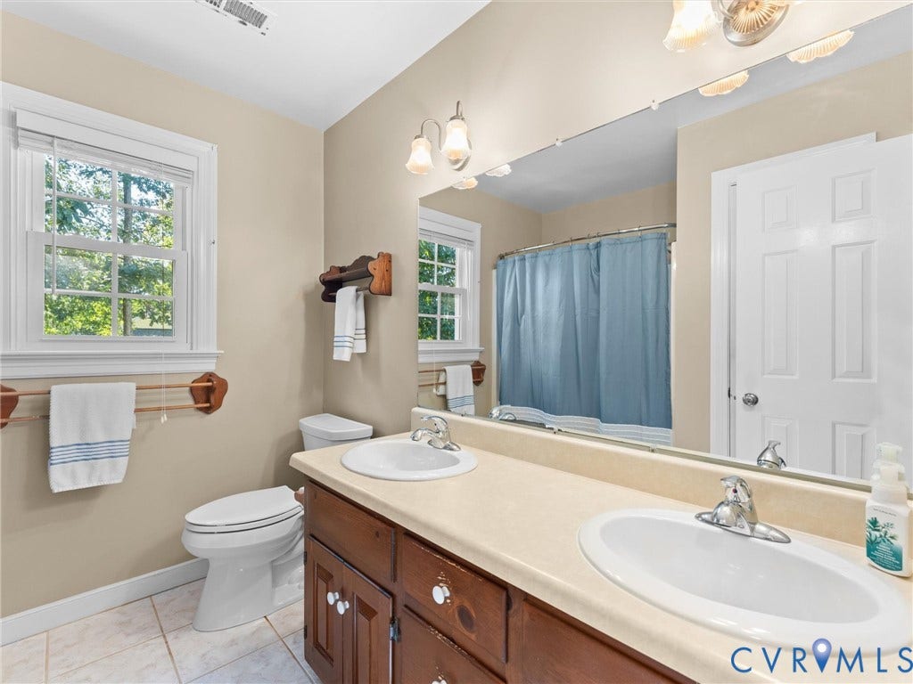 8275 Tangle Pond Lane, Mechanicsville, VA 23111 8275 Tangle Pond Lane, Mechanicsville, VA 23111
