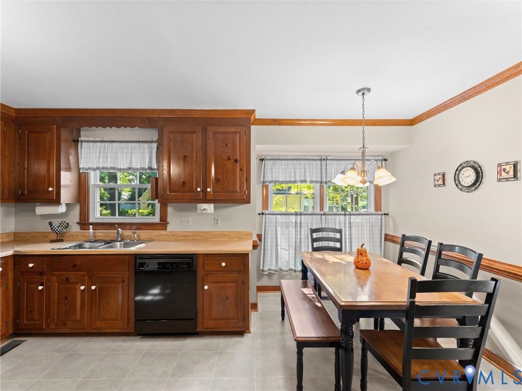 8275 Tangle Pond Lane, Mechanicsville, VA 23111 8275 Tangle Pond Lane, Mechanicsville, VA 23111