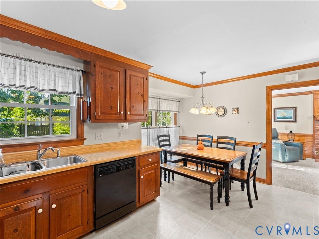 8275 Tangle Pond Lane, Mechanicsville, VA 23111 8275 Tangle Pond Lane, Mechanicsville, VA 23111