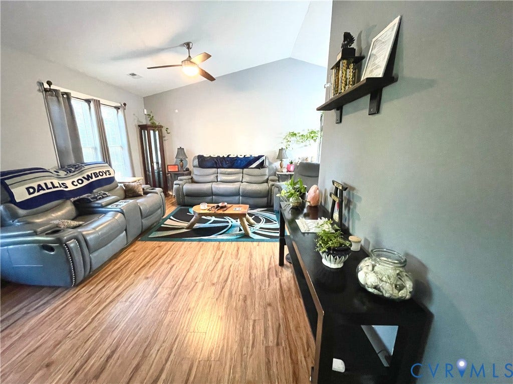 11801 New Forest Court, Chesterfield, VA 23112 Vaulted ceilings, wood-finish flooring, and a ceiling fan with integrated lighting