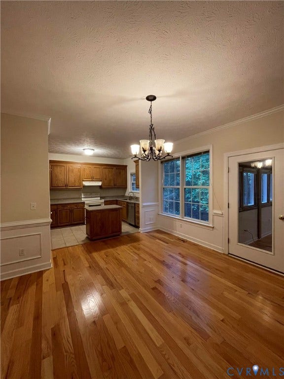 9715 Woods Cross Road, Woods Cross, Gloucester, VA 23061