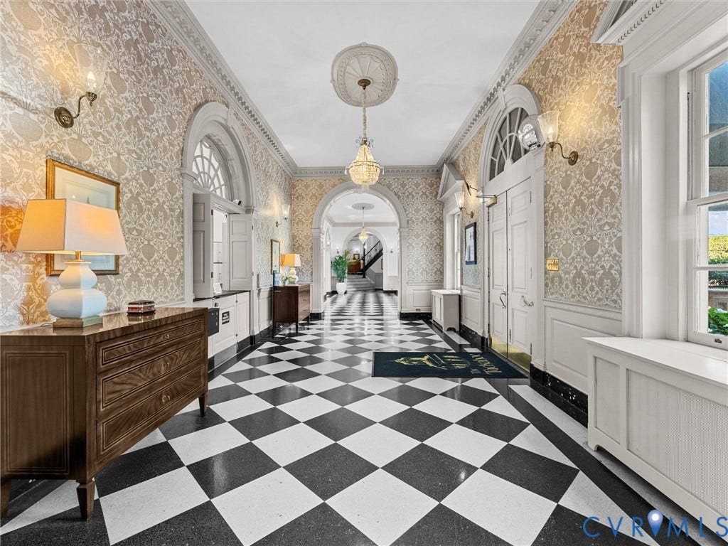 5621 Cary Street Road, #U506, Richmond, VA 23226 entry hall of the Tuckahoe