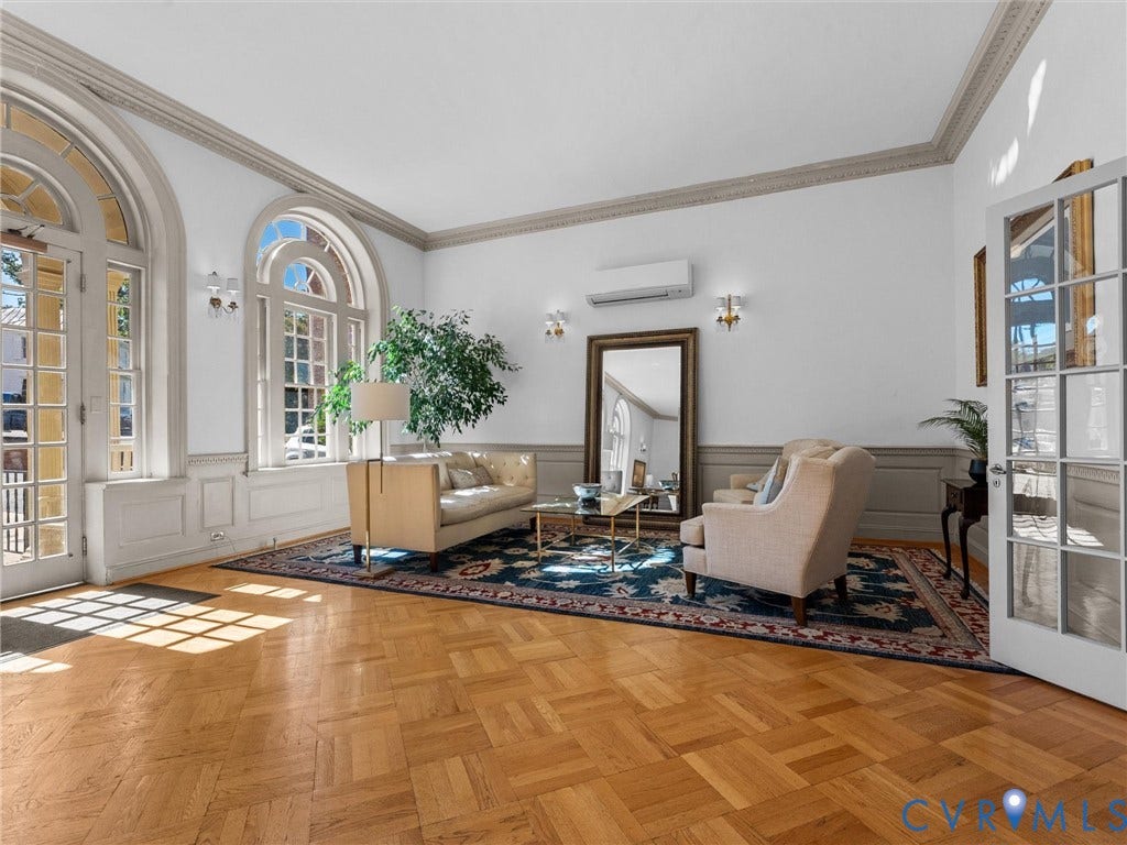 5621 Cary Street Road, #U506, Richmond, VA 23226 Lobby of building