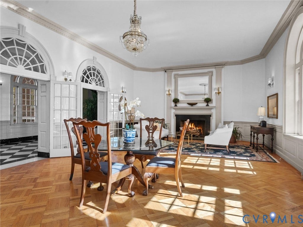 5621 Cary Street Road, #U506, Richmond, VA 23226 lobby