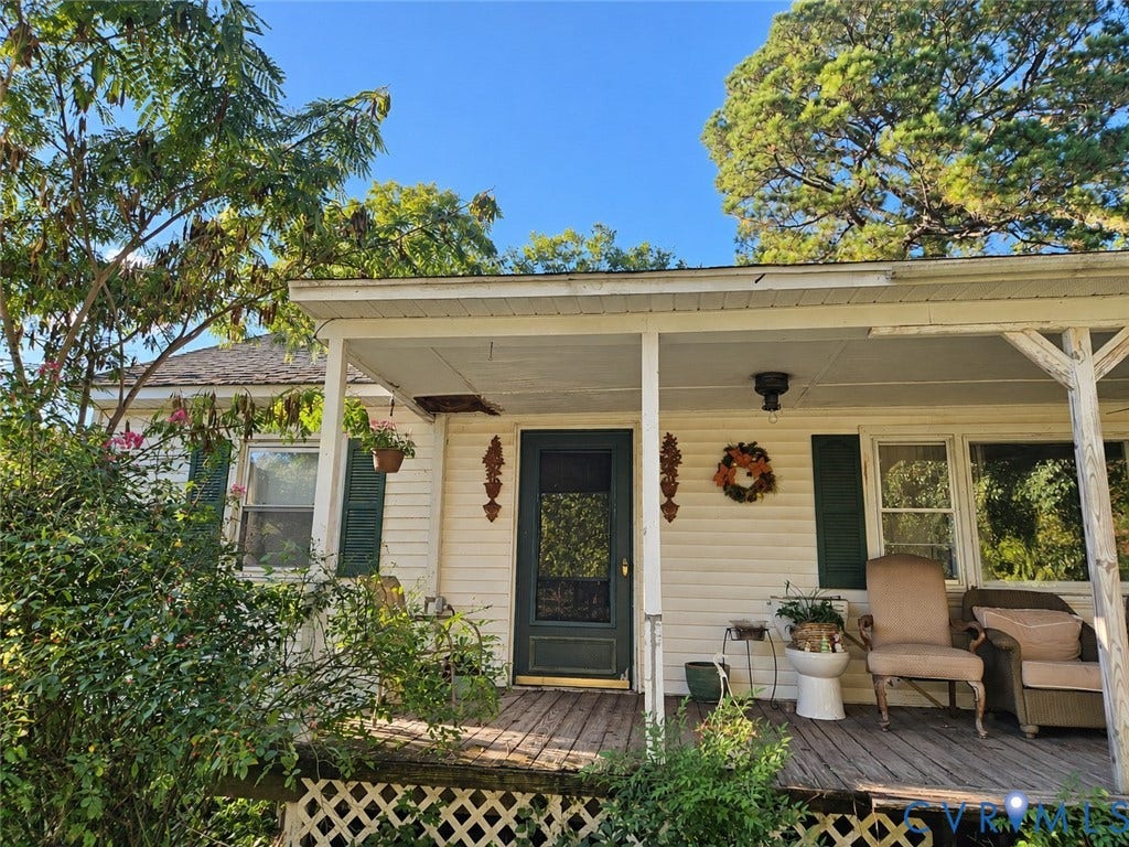 15022 George Wash Memorial Highway, Saluda, VA 23149