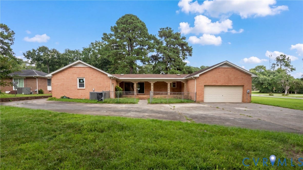 201 Laurel Street, Emporia, VA 23847 201 Laurel Street, Emporia, VA 23847