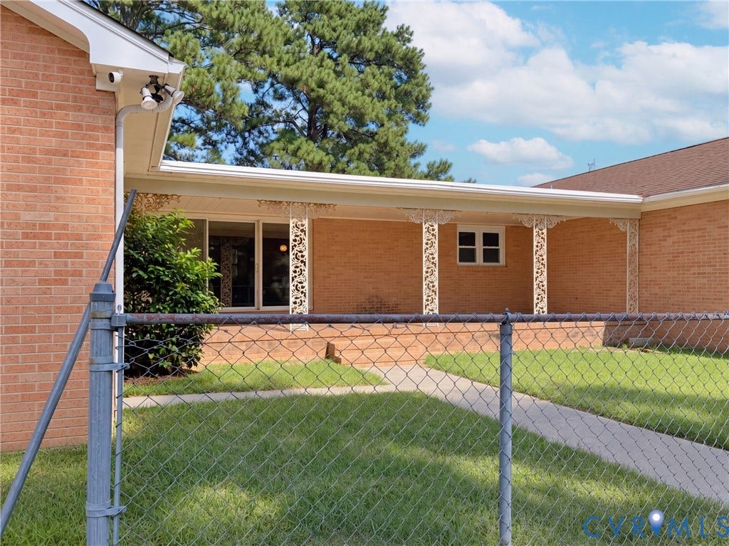201 Laurel Street, Emporia, VA 23847 201 Laurel Street, Emporia, VA 23847