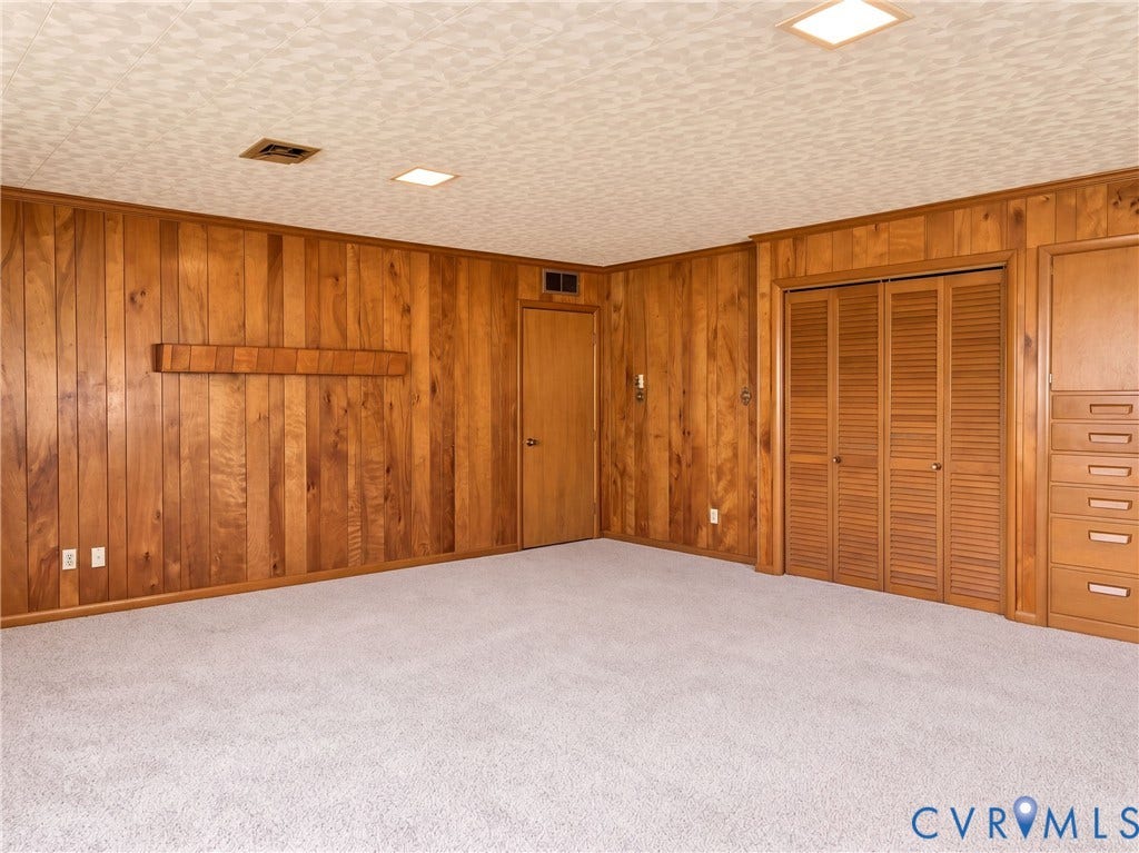201 Laurel Street, Emporia, VA 23847 201 Laurel Street, Emporia, VA 23847