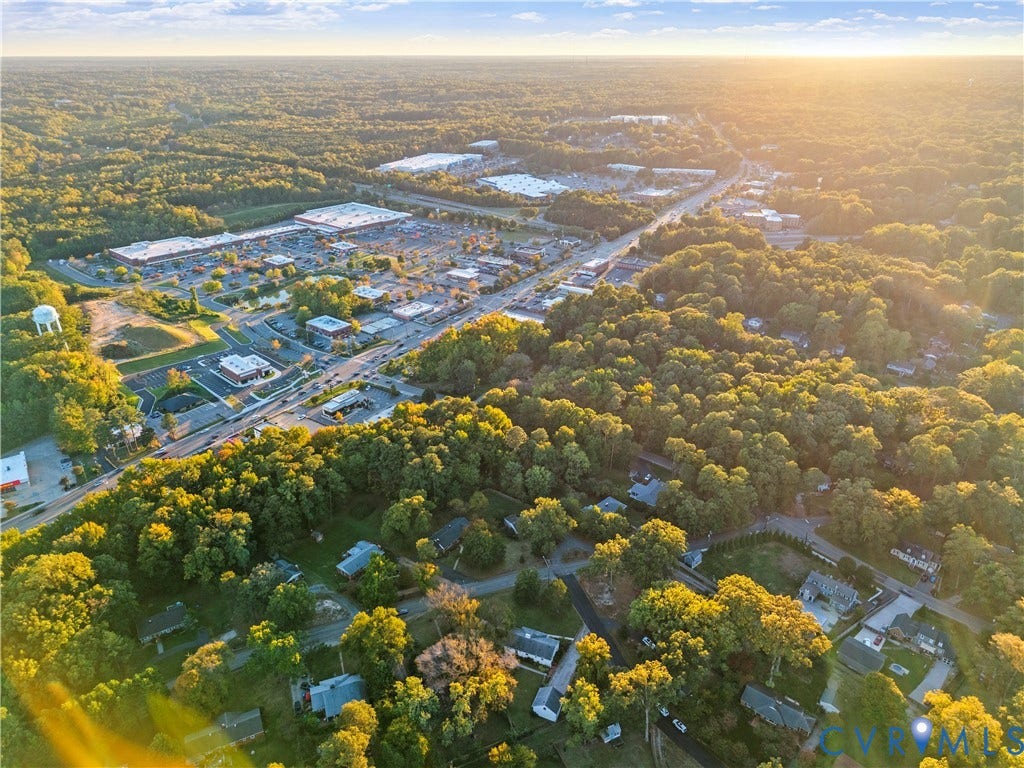 6956 Old Westham Road, Stratford Hills/Cherokee Road, Richmond, VA 23225 Aerial perspective featuring established tree canopy, surface roadways, and nearby commercial developments