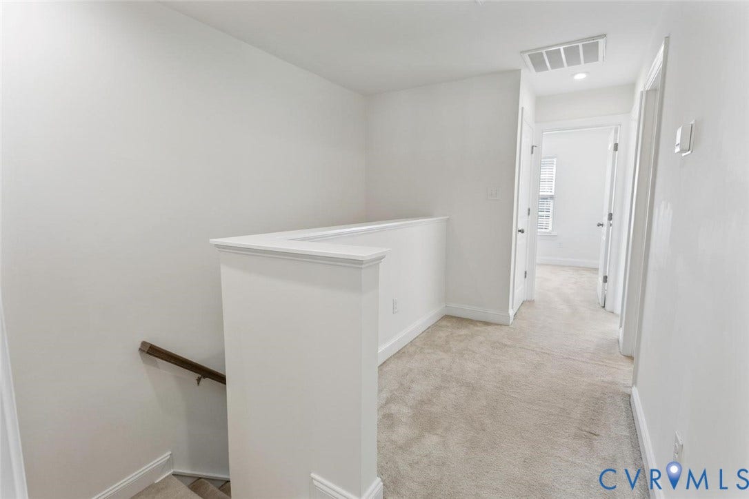 6177 Bowline Lane, Chesterfield, VA 23234 Bright, open hallway.