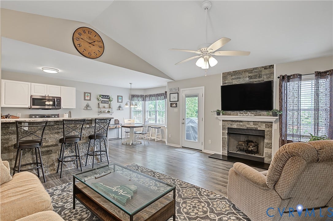11200 Wiltstaff Drive, Midlothian, VA 23112 11200 Wiltstaff Drive, Midlothian, VA 23112