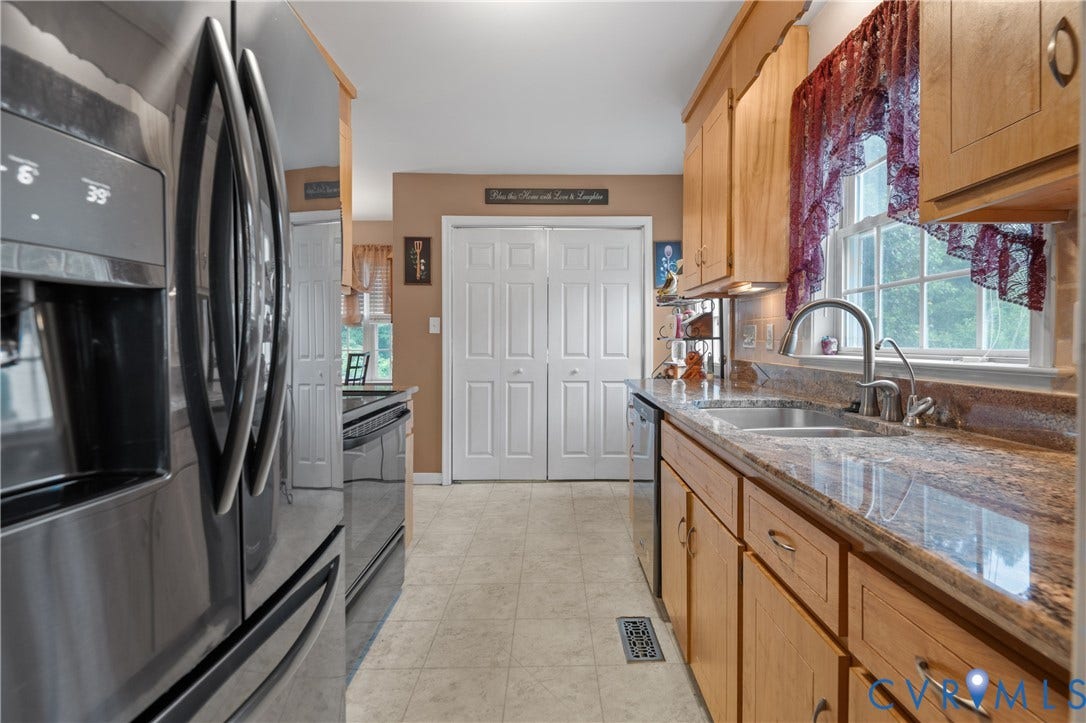 5201 Parrish Creek Drive, Midlothian, VA 23112 5201 Parrish Creek Drive, Midlothian, VA 23112