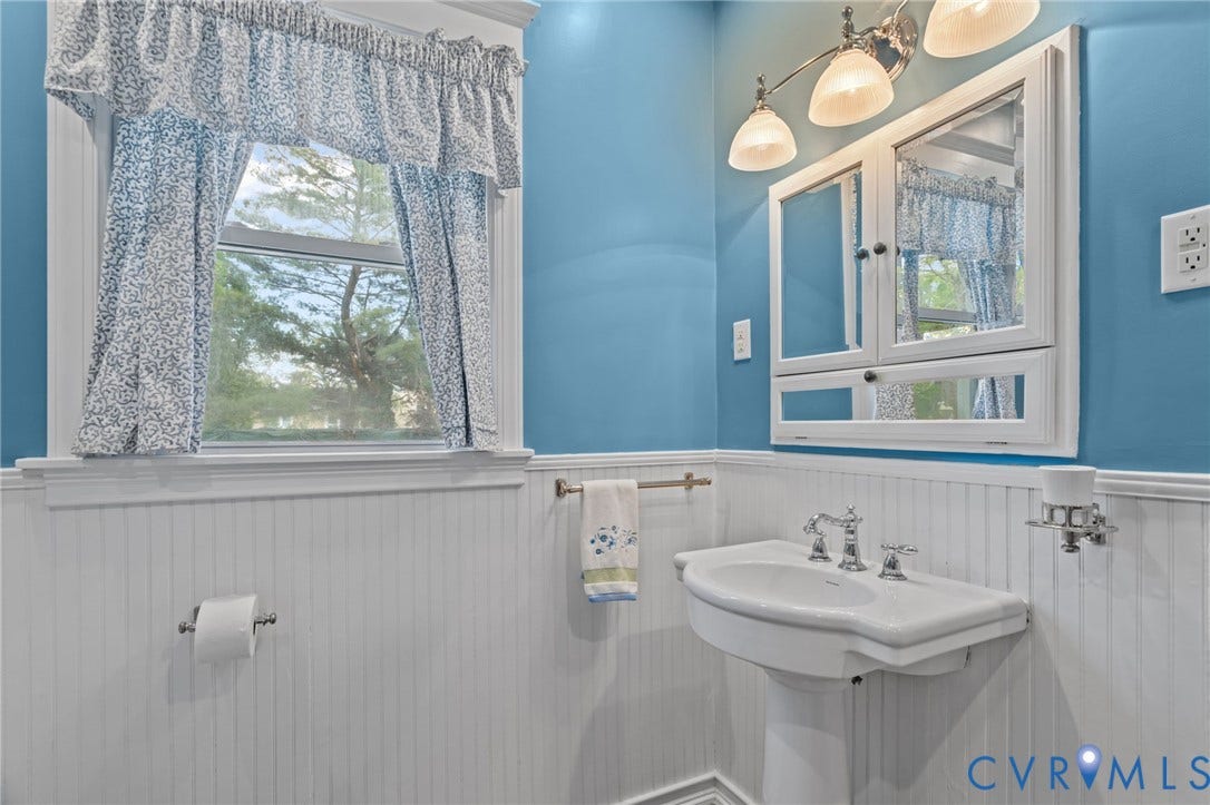 802 S Center Street, Town Of Ashland, Ashland, VA 23005 802 S Center Street, Town Of Ashland, Ashland, VA 23005